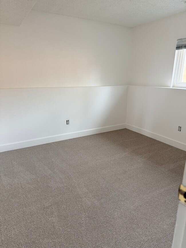 Building Photo - 10418 Jellison Way