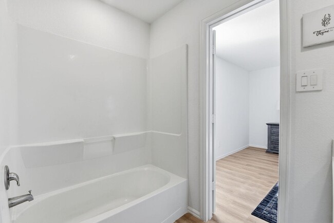 Building Photo - Gorgeous all renovated Home in New Caney, TX!.