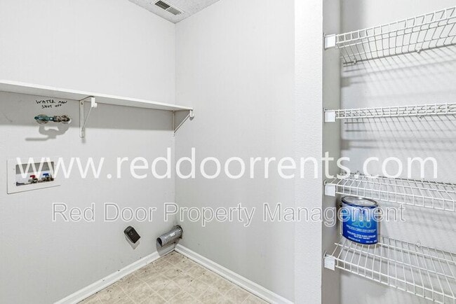 Building Photo - 2249 Collins Way