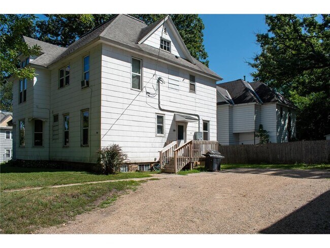 Building Photo - 701 Water St