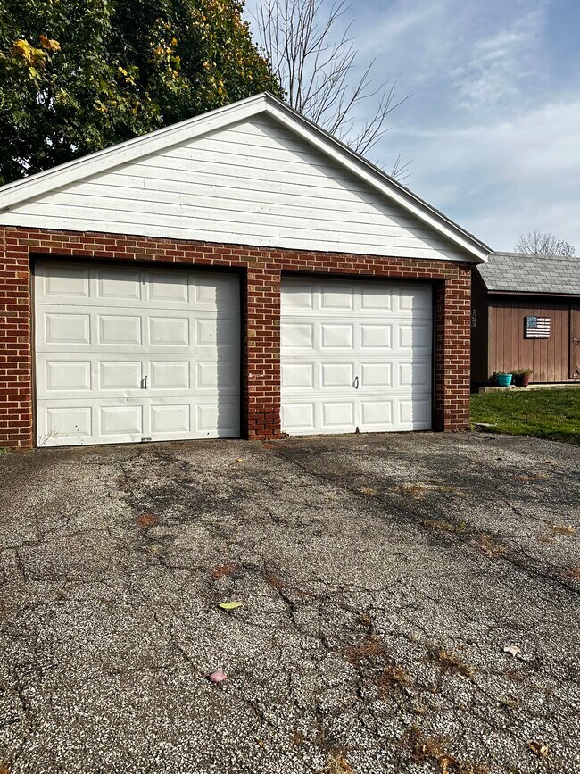 Parking - 2053 11th St
