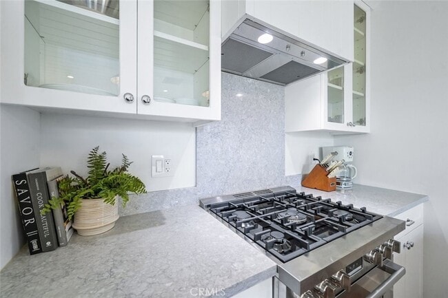 Building Photo - 358 Cliff Dr