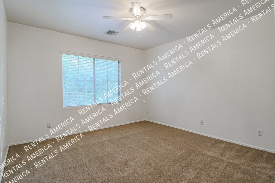 Building Photo - 14332 W Crocus Dr