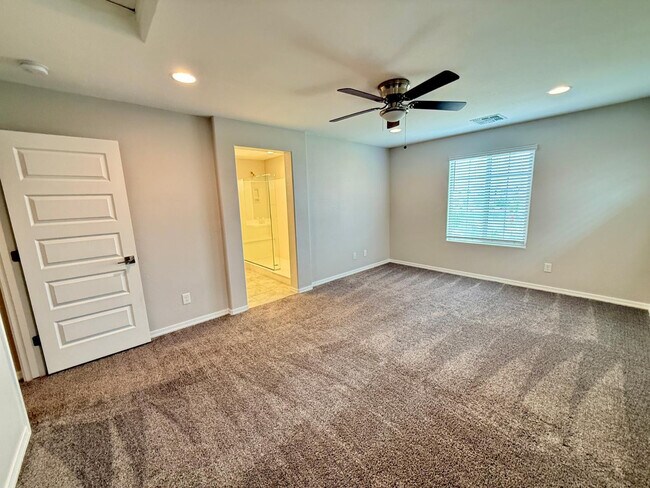 Building Photo - 14220 W Buckskin Trl