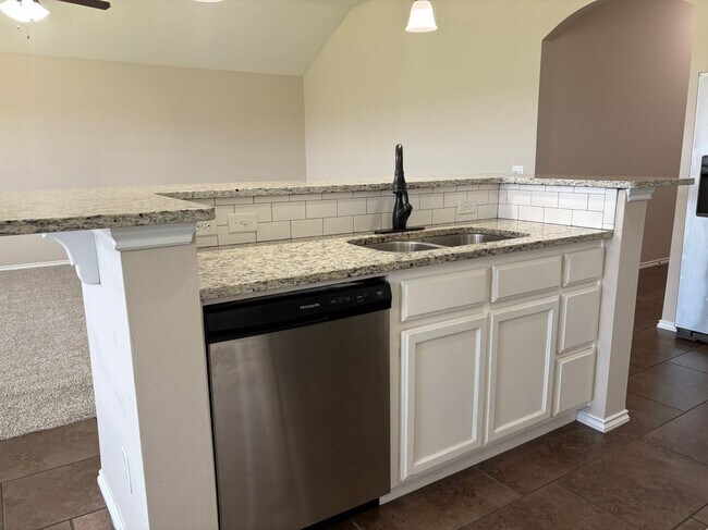 Building Photo - 709 SW 149th Pl