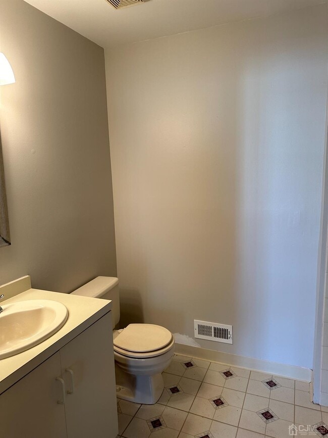 Building Photo - 498 Witney Ct