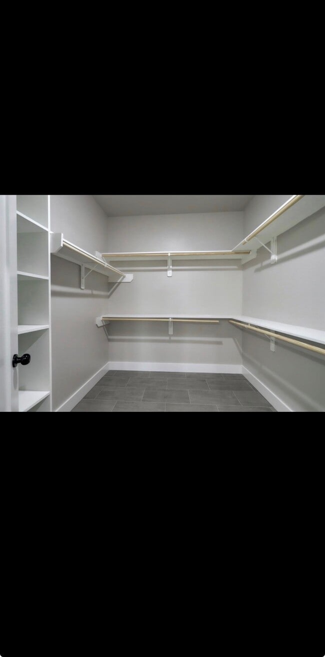 Building Photo - 884 Rd 5203