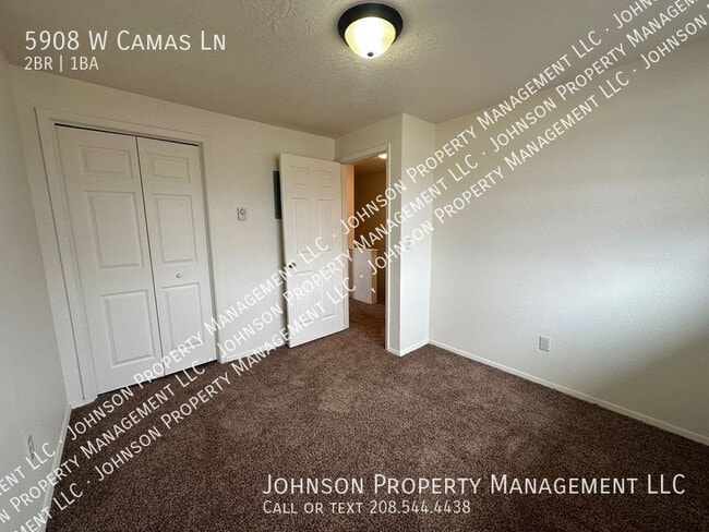 Building Photo - 5908 W Camas Ln