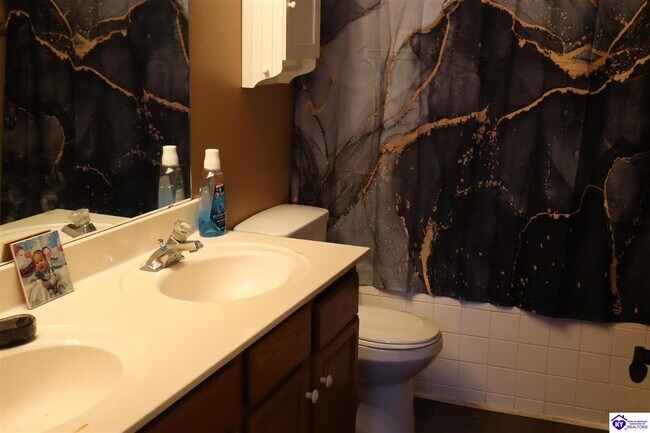 Building Photo - 101 Joy Ct