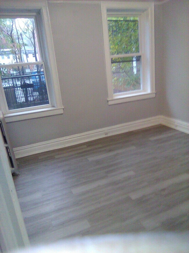 Building Photo - 91 Jordan Ave