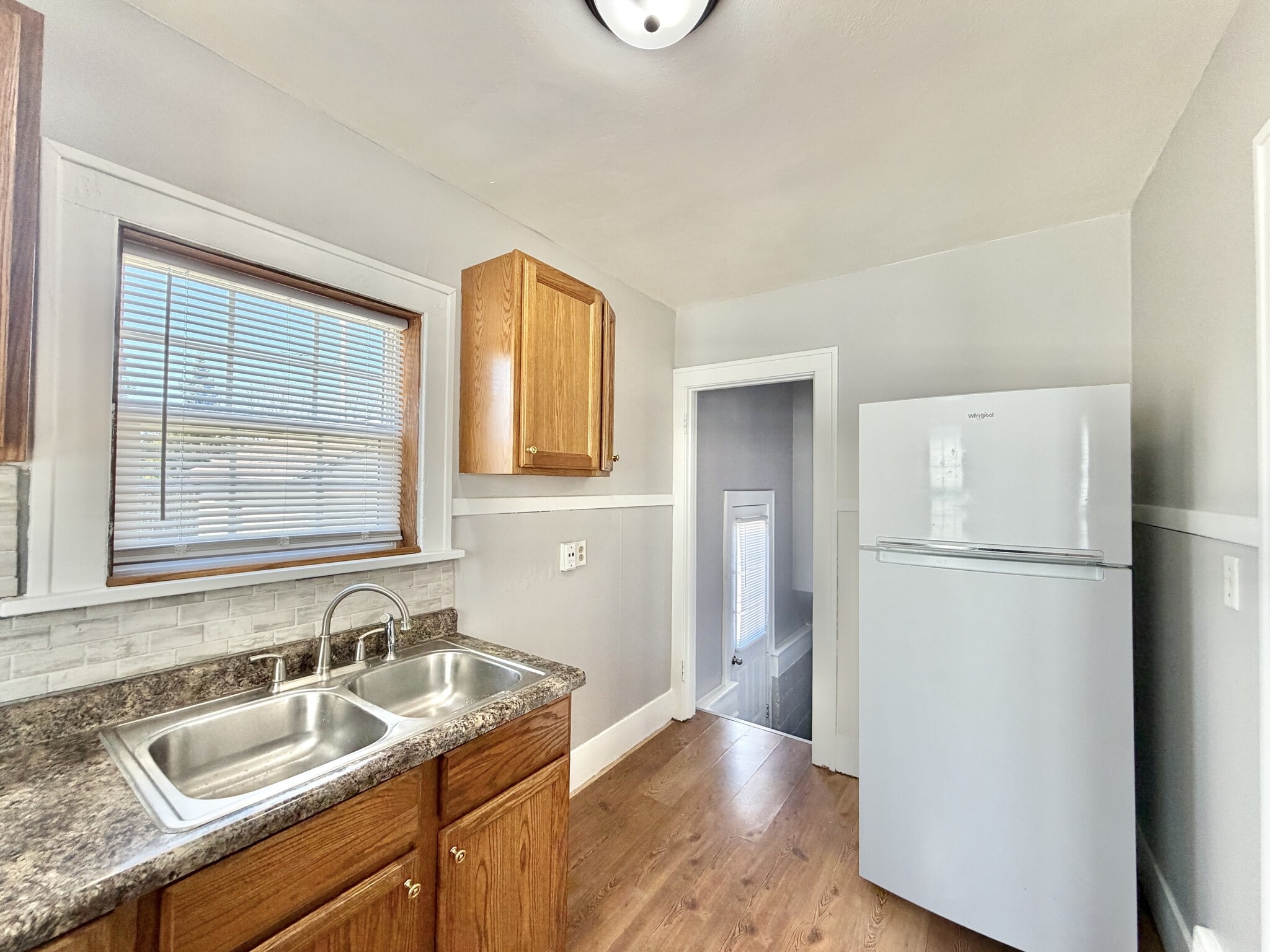 Building Photo - 1212 Center Ave