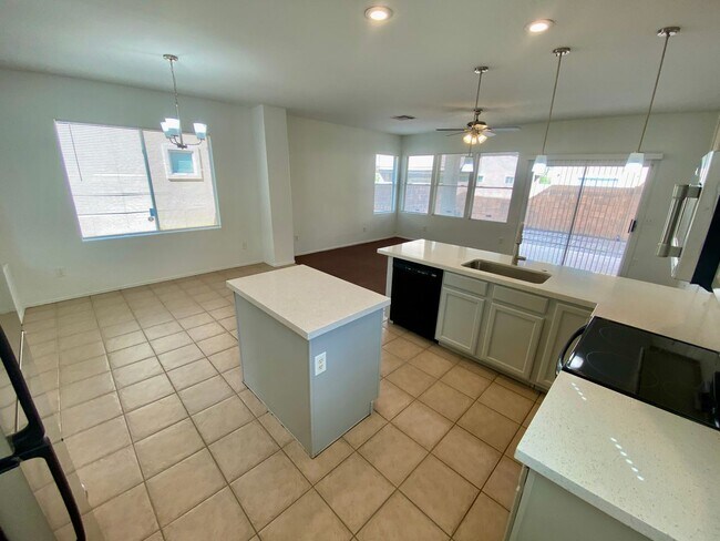 Building Photo - Beautiful Maricopa 3 Bedroom 2 Bath Home