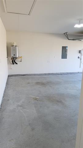 Building Photo - 1614 Silver Landing Trail