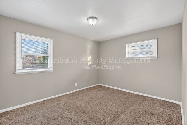 Building Photo - 9770 Scottdale Dr