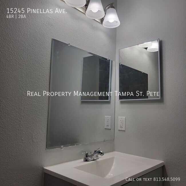 Building Photo - 15245 Pinellas Ave