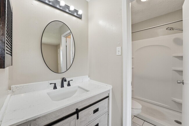 Building Photo - 7115 Tara Blue Ridge Dr