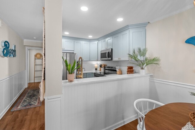 Building Photo - Shore Thing: Seasonal Beachfront Rental (D...