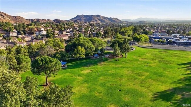 Building Photo - 29056 Barcelona Ct