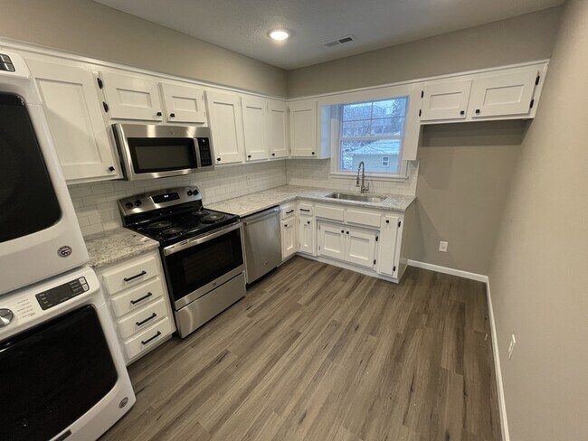 Building Photo - 1708 Kentucky St