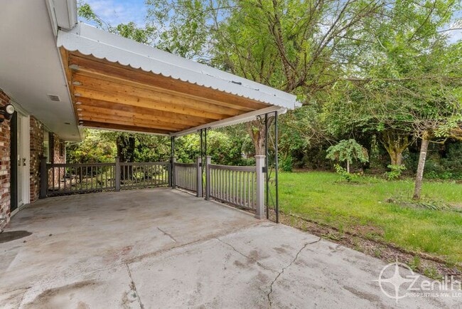 Building Photo - 6509 Louisiana Dr