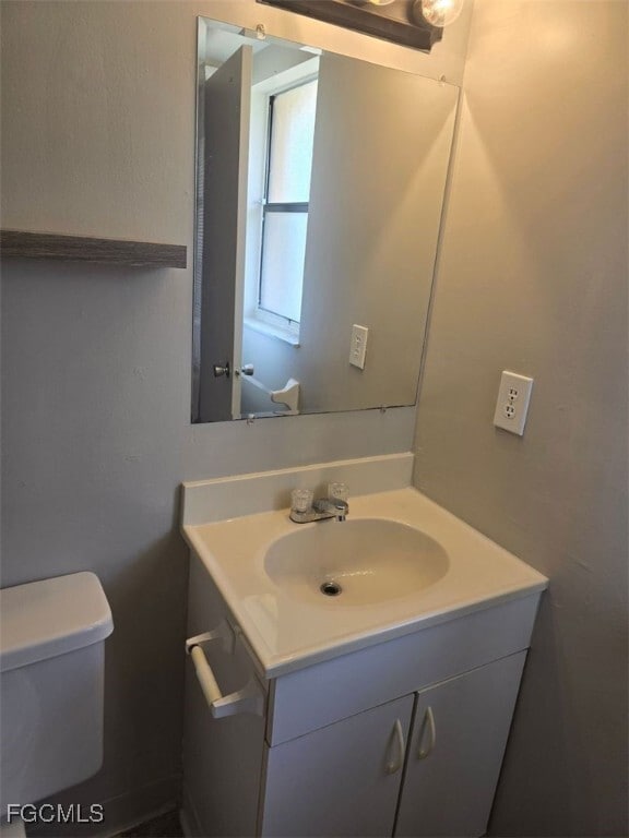 Building Photo - 2312 SE 6th Terrace