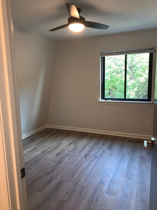 Bedroom 2 - 932 E Washington St