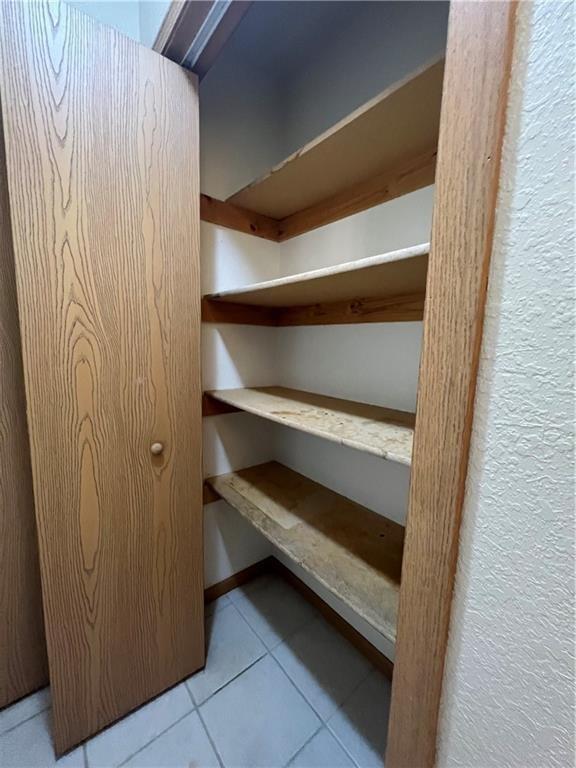 Building Photo - 2229 E Cinnamon Way