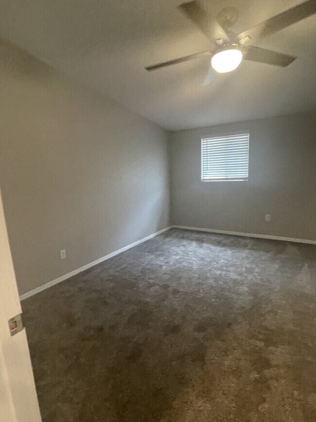 Building Photo - Great Home in Arcadia Light - Price Reduced