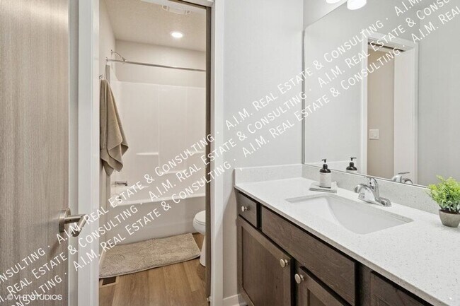 Building Photo - 124	Buffalo Avenue SW-