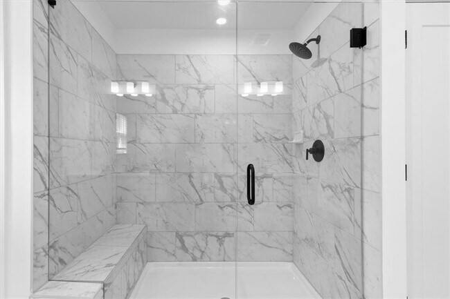 Building Photo - 3376 Macaiva Aly