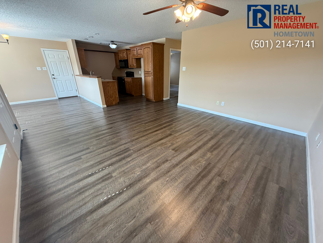 Building Photo - 1423 Saw Grass Cove