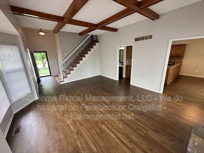 Building Photo - 6633 W 151st Pl