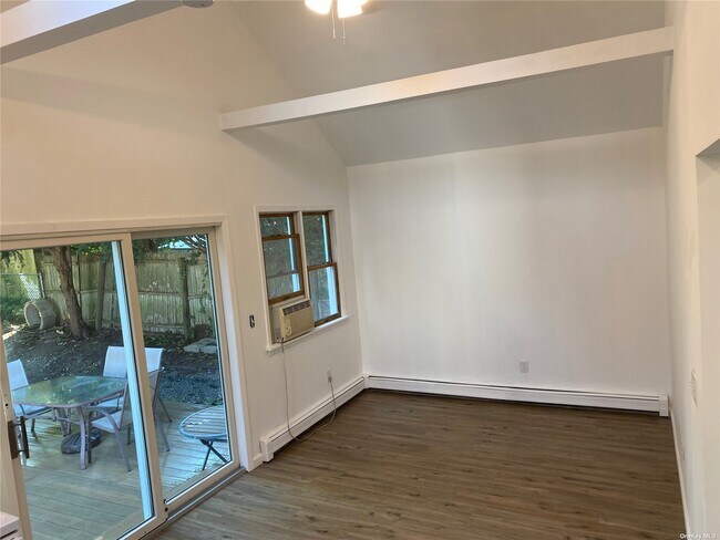 Building Photo - 26 Dryad Rd