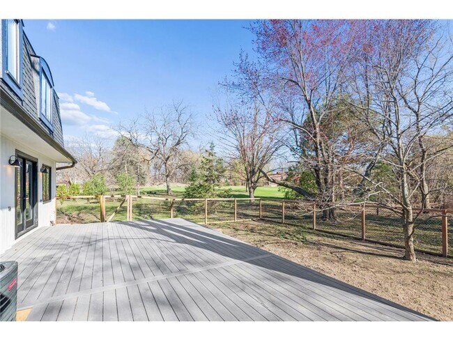 Building Photo - 3159 Northview Rd