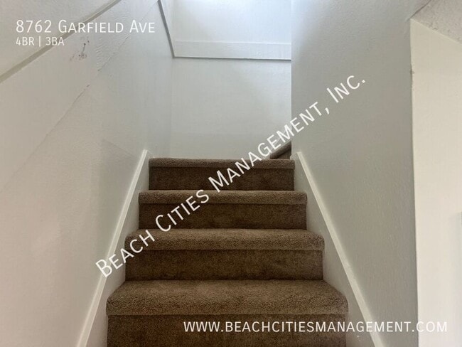Building Photo - 8762 Garfield Ave