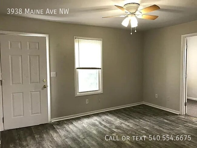 Building Photo - 3938 Maine Ave NW
