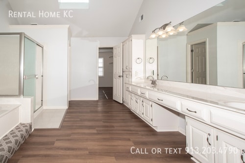 Building Photo - 18880 W 116th St