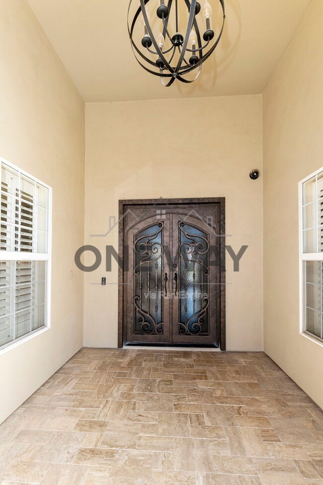 Building Photo - 4432 E Ford Ave