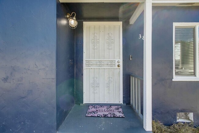 Building Photo - Newly Renovated And Ready For Occupancy