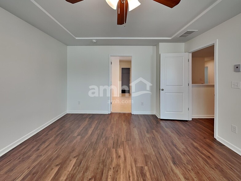 Building Photo - 321 Bowfin Trl