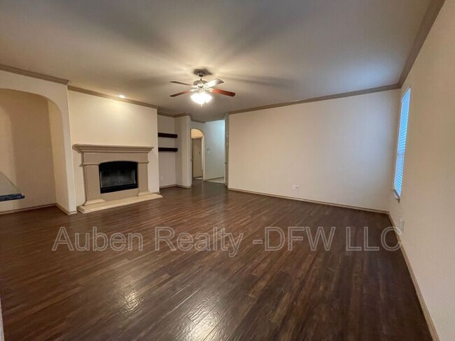 Building Photo - 532 Baverton Ln