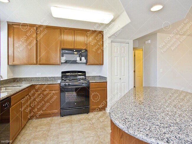 Building Photo - 2 br, 2 bath Townhome - 332 Trestle Tree A...
