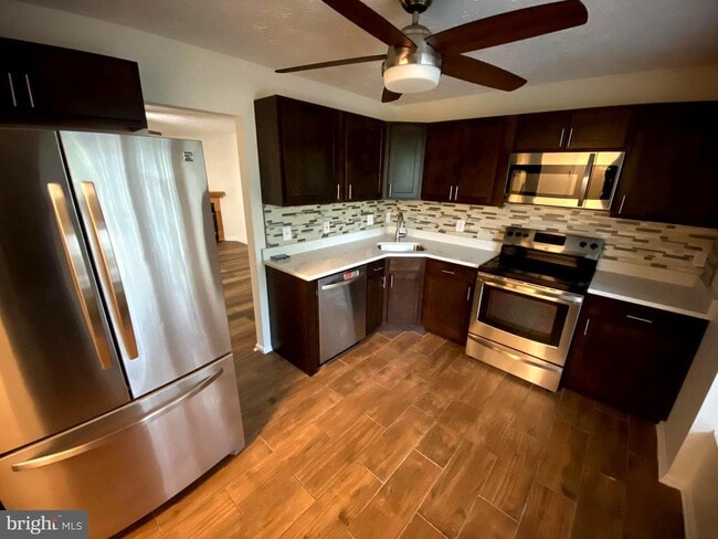 Building Photo - 11554 Joyceton Dr