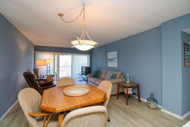 Building Photo - ** OFF-SEASONAL OR 6 MONTHS AND 1 DAY ANNU...