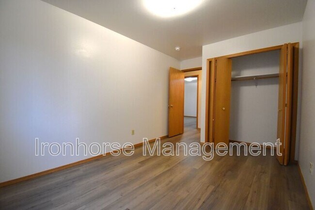 Building Photo - 9 Michael Grove Ave