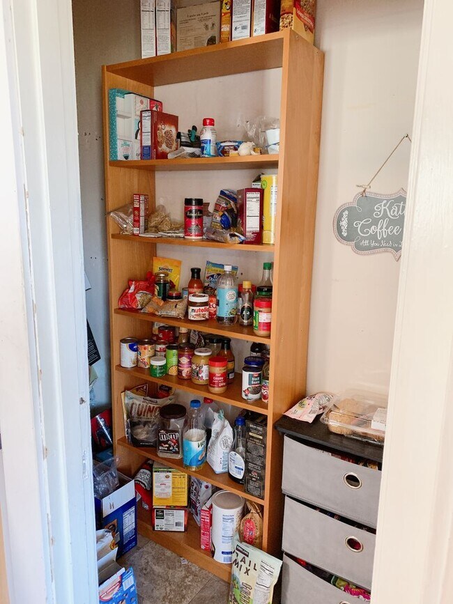 Building Photo - 1021/1023 High St