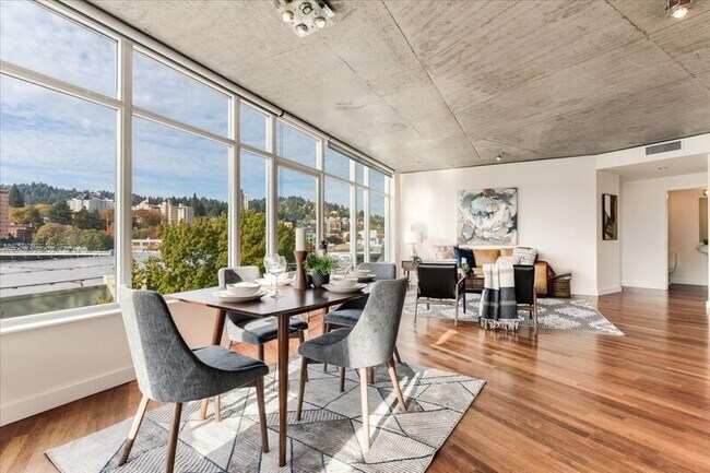 Building Photo - 1926 W Burnside St