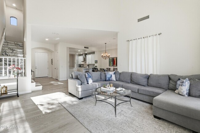 Building Photo - 20802 N Grayhawk Dr