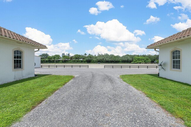 Building Photo - 3473 Grand Prix Farms Rd