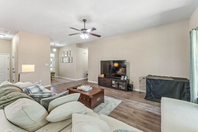 Building Photo - Beautiful home in Berkshire Subdivision....
